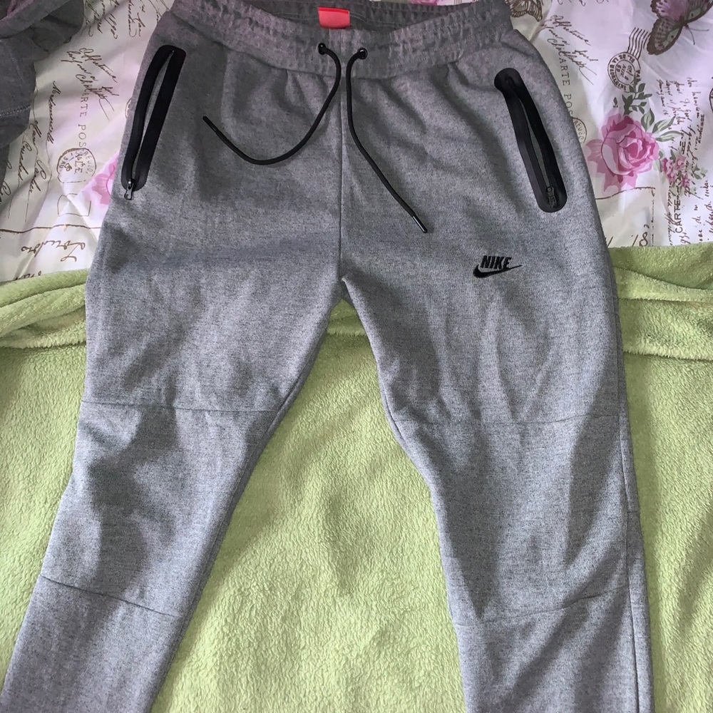 Nike tech set - Picture 3 of 7